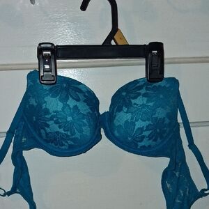 Elegant Lace Underwire Bra in Teal